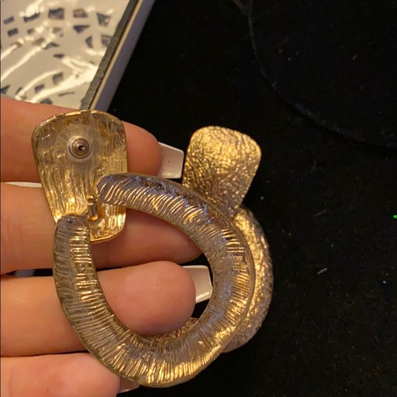 🚨SALE 🚨 5 items for only $25!! - Picture 3 of 4